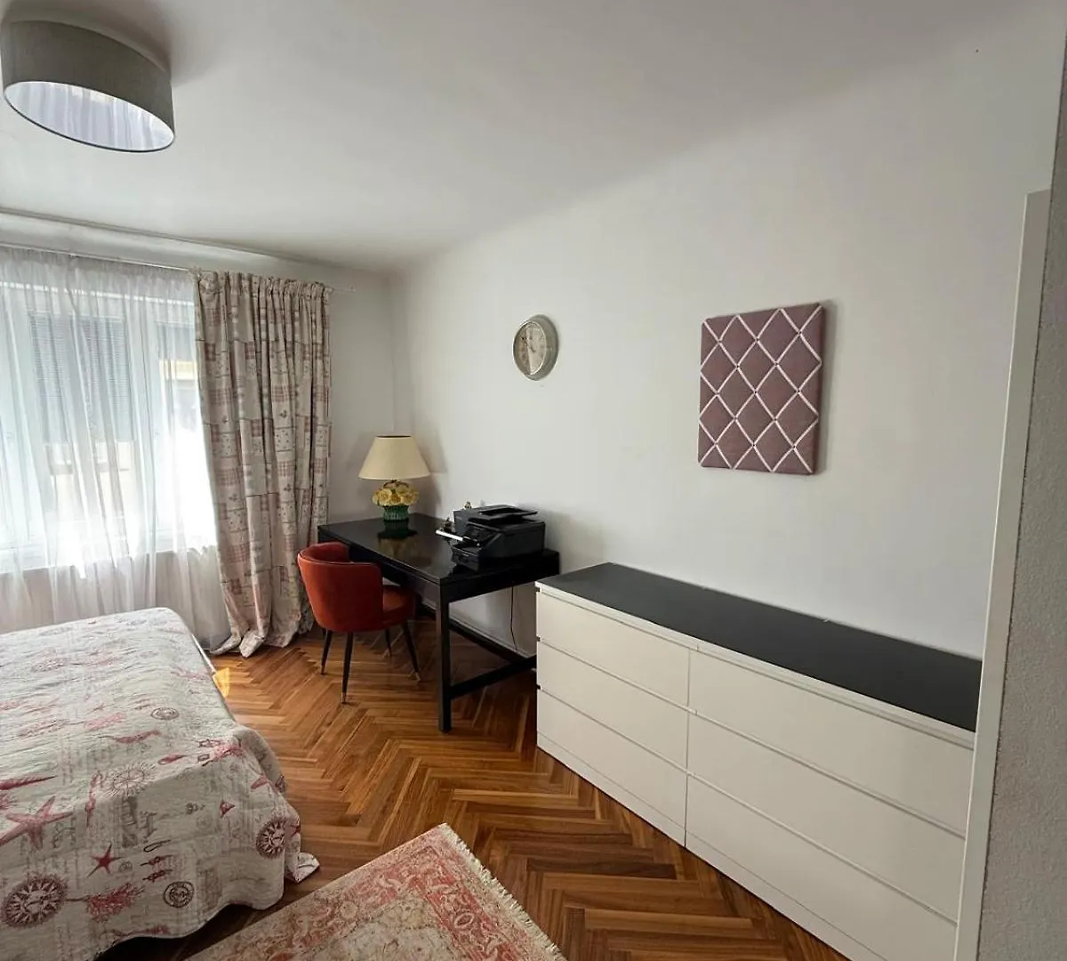 Beautiful 2 Bedroom Apartment In Centre Viena