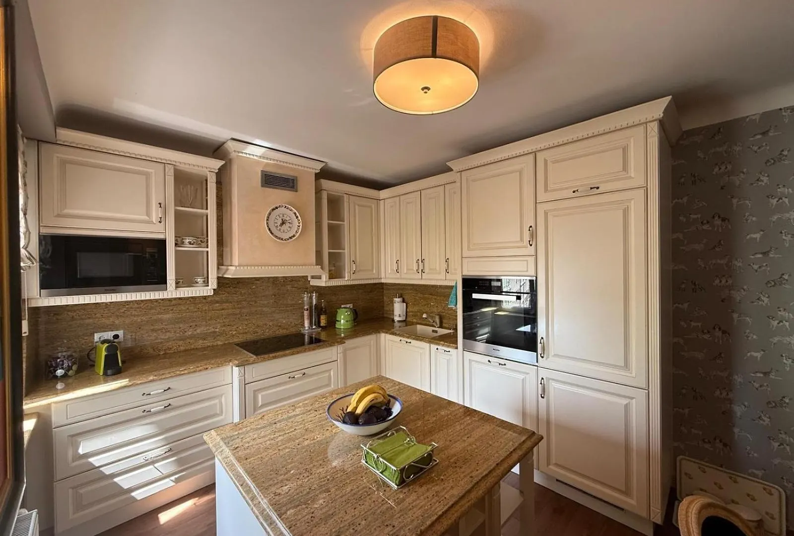 Beautiful 2 Bedroom Apartment In Centre Viena Áustria